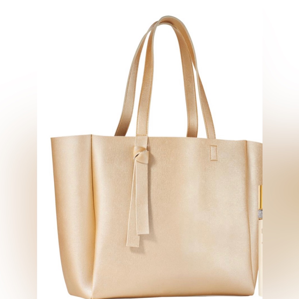 Elizabeth Taylor White Diamonds Purse